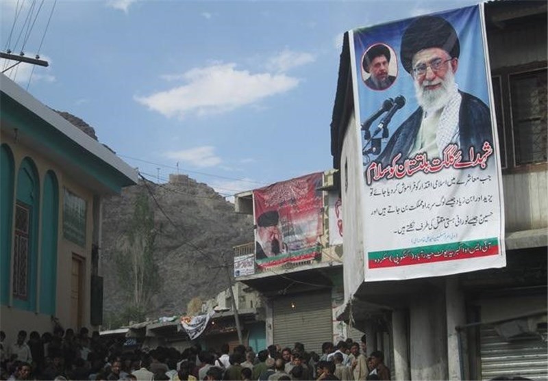 ماجرای سفر خاتمی به پاکستان/ اهل سنت با عکس‌های امام و رهبری بیرون می‌آیند
