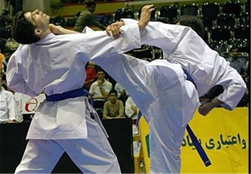 کاراته کاران دهلرانی 12 مدال کسب کردند