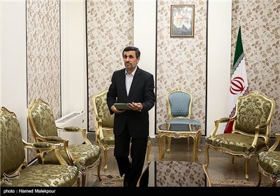 محمود احمدی نژاد رئیس جمهور سابق