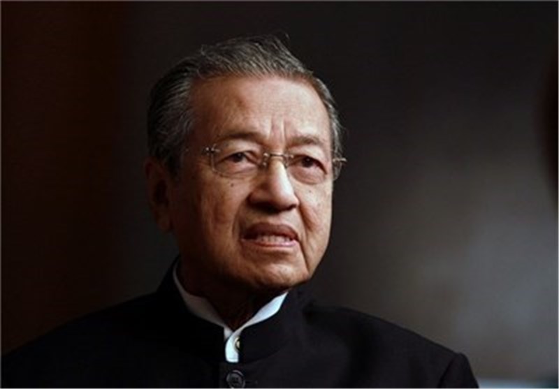 ماهاتیر محمد به عنوان نخست وزیر مالزی سوگند یاد کرد
