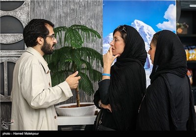 مهتاب کرامتی و بهروز شعیبی در مراسم افتتاحیه فیلم دهلیز