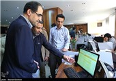 حضور  سید حسن قاضی زاده هاشمی وزیر پیشنهادی وزارت بهداشت دولت یازدهم در خبر گزاری تسنیم 