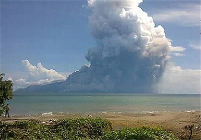 Volcanic Eruption Coats Japanese City with Ash