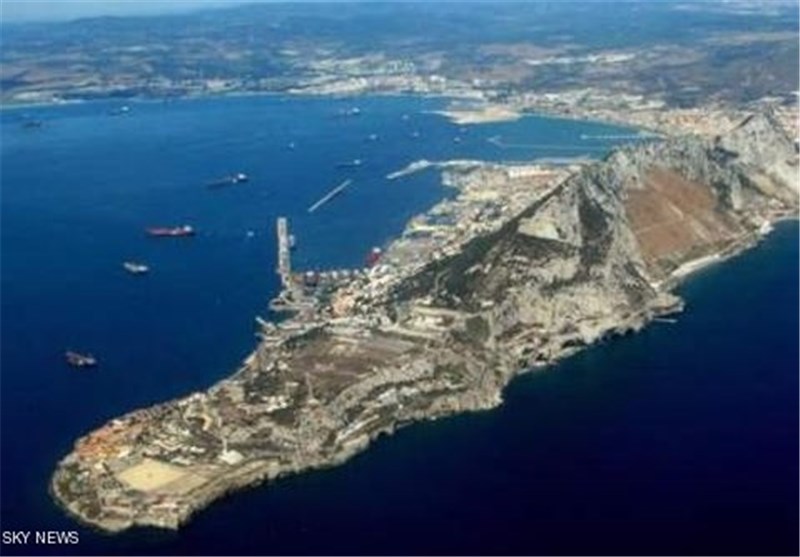 Gibraltar Dispute: Spanish Fishermen in Reef Protest