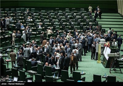 Iran’ Parliament Holds Debates on New Cabinet