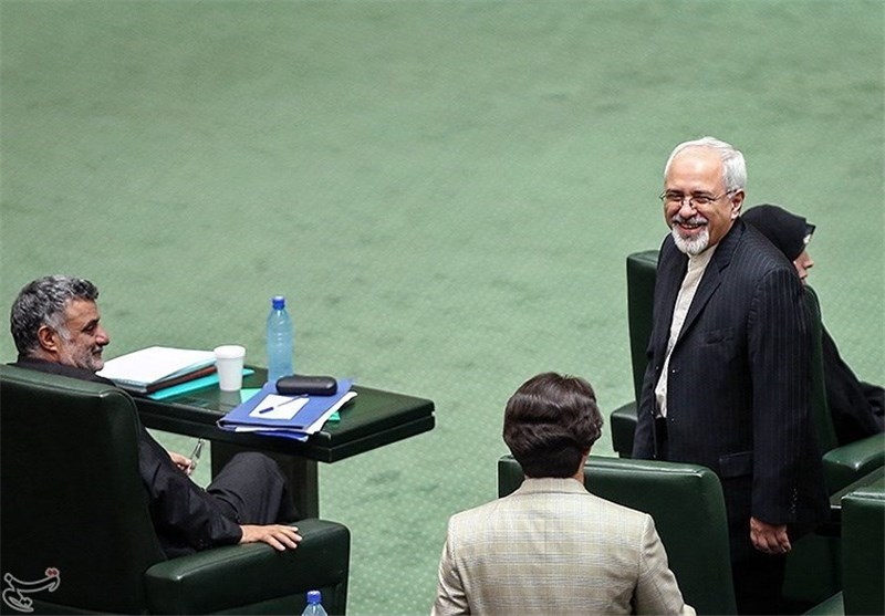 ظریف جزئیات توافقات هسته‌ای ایران با 1+5 را به لاریجانی ارائه کرد