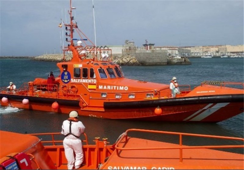 Syrian Refugees Rescued off Malta Coast