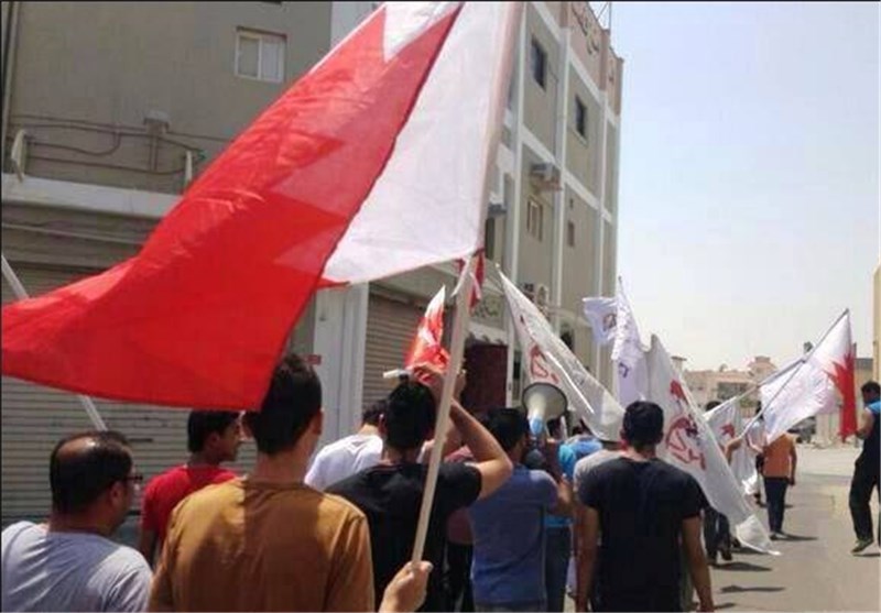 نادیده گرفتن محدودیت های اعمال شده آل خلیفه از سوی انقلابیون بحرینی