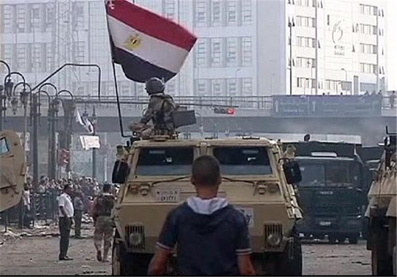 MP Calls for Firm Int&apos;l Action to End Egyptian Crisis