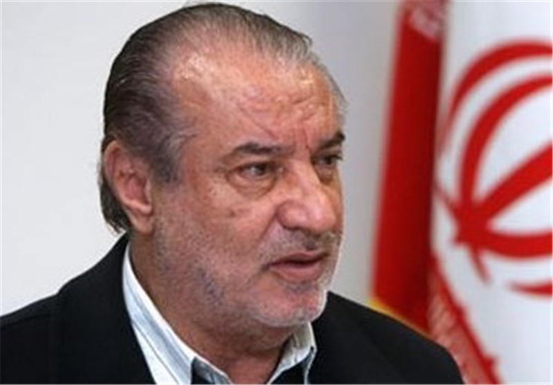 تدریس سه‌وزیر دولت احمدی‌نژاد در دانشگاه علم و صنعت/ احمدی‌نژاد کار غیرقانونی نمی‌کند