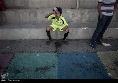 تیم فوتبال کودکان کار محله دروازه غار تهران