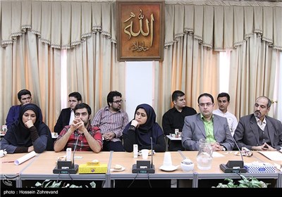 دست اندرکاران برنامه تلویزیون فرش سپید در دیدار با کمیسیون فرهنگی مجلس