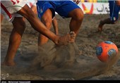 برگزاری مسابقات فوتبال ساحلی در ریگان کرمان