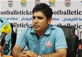 سرمربی تیم ایرانجوان بوشهر استعفا داد