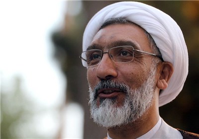 مردم کوتاهی مسئولان را پای انقلاب ننویسند؛ انقلاب یک جریان ماندگار است