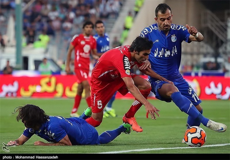 Tehran’s Football Giants Derby Ends in Draw