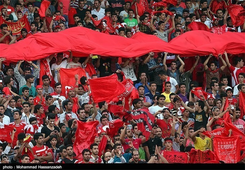 حضور 15 هزار هوادار در ورزشگاه آزادی/واکنش پرسپولیسی‌ها به هواداران ایرانی میلان