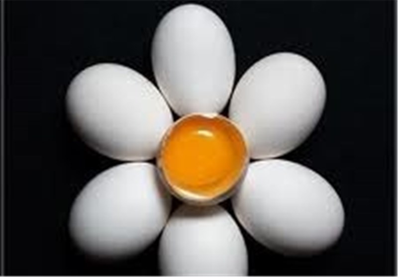 زرده تخم مرغ عسلی, انجیر و انگور مانع ریزش مُو می‌شود