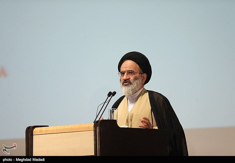 برای مقابله با تهاجم فرهنگی باید نیروهای ارزشی را تقویت کنیم