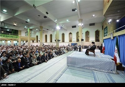 Iranian Hajj Officials Meet Supreme Leader
