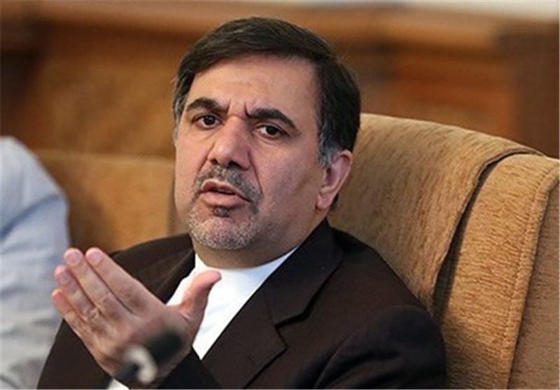 وزیر راه و شهرسازی در جلسه امروز شورای شهر تهران حضور یافت