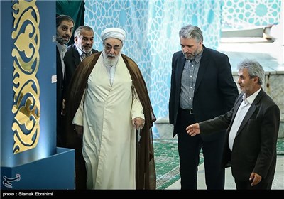 حجت الاسلام محمدی گلپایگانی رئیس دفتر مقام معظم رهبری در نماز جمعه تهران