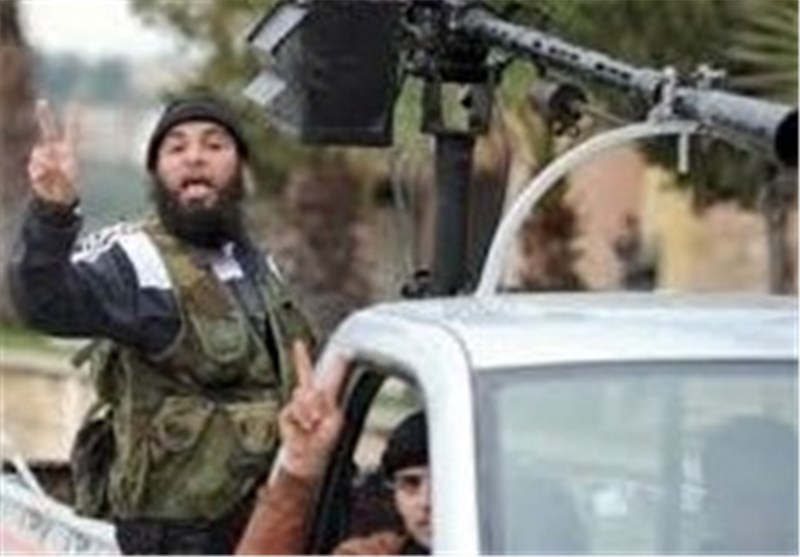 تروریست‌های خارجی در حال ترک سوریه/خبرهای ضد و نقیض درباره خروج داعش از دیرالزور