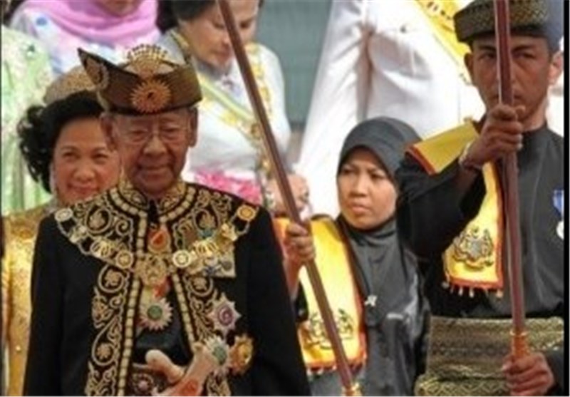 شمشیر پادشاه مالزی بر گردن ایدئولوژی شیعی/ مجازات شدید برای اشاعه‌دهندگان مذهب تشیع