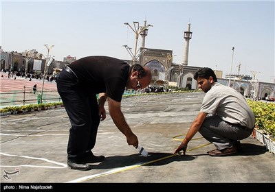 رونمایی از گل فرش امام رضا(ع) و گلباران مزار شهدا در مشهد