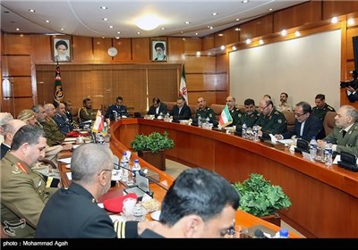 مذاکرات رسمی وزرای دفاع ایران و عمان 