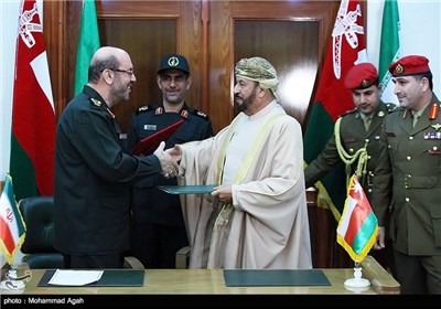 مذاکرات رسمی وزرای دفاع ایران و عمان