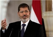 مرسی دادگاه را به رسمیت نمی‌شناسد