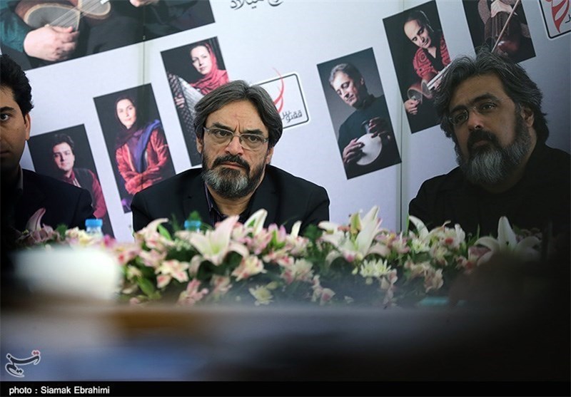 سیاست‌‌ برگزاری کنسرت‌‌ها تنها در تهران قابل اجراست/ معتمدی آذری می‌خواند