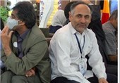 برخی جانبازان حاضرند بمیرند اما به بنیاد شهید نروند/ با درد سینه و چشمهایم عشق میکنم