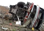 واژگونی اتوبوس مسافربری تهران ـ بوکان در ورودی سقز 14 مصدوم برجای گذاشت