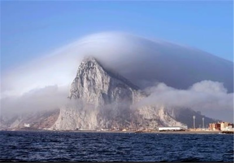 انگلیس از اسپانیا بر سر جبل الطارق انتقاد کرد