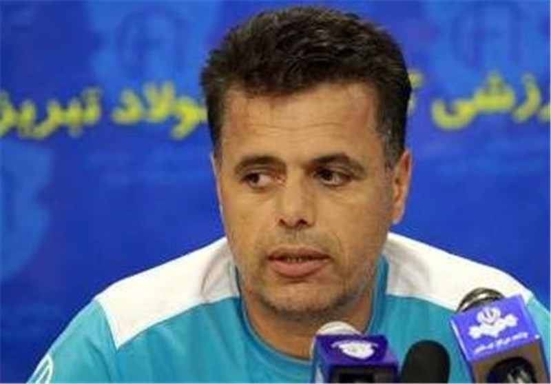 موقعیت‌های زیادی از تیم مس گرفته شد/ از تلاش بازیکنانم راضی‌ هستم