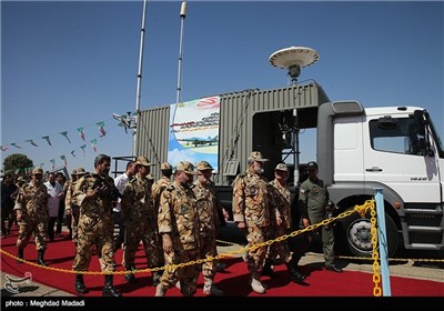 بازدید امیر پوردستان از پهپادهای ساخته شده در ارتش