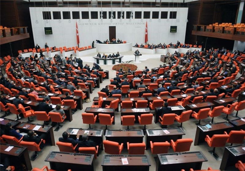 Turkish MPs Back Operations in Syria, Iraq