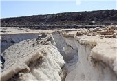 دریاچه ارومیه همچنان در حسرت یک جرعه آب + تصاویر