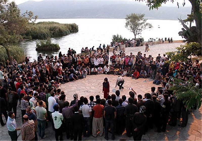 برگزاری 13 نمایش در روستاهای مریوان در قالب جشنواره تئاتر خیابانی