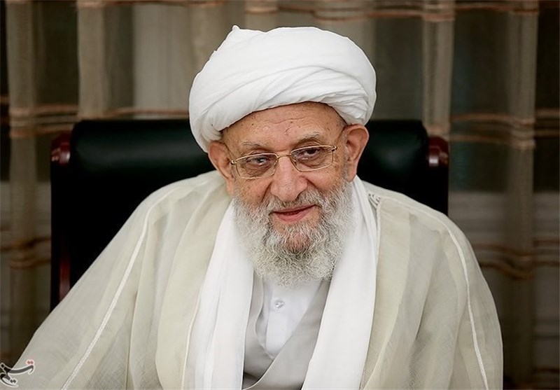 ناطق نوری و شهاب مرادی از آیت‌الله مهدوی‌کنی عیادت کردند