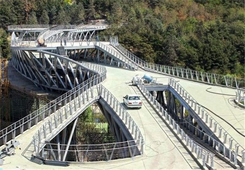 پل طبیعت در حال استفاده شهروندان/ بهره‌برداری رسمی تا یک ماه دیگر
