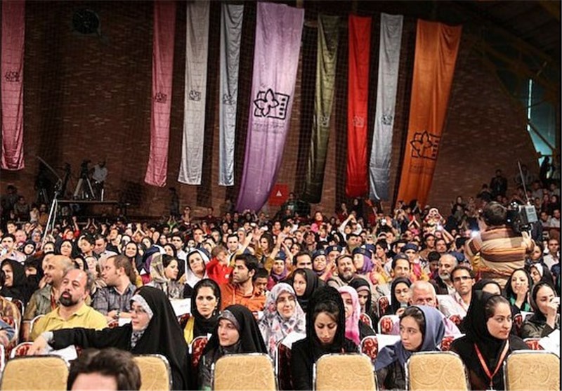 همایش پیاده‌روی کودکان اصفهانی با پرواز بادبادک‌ها برگزار شد