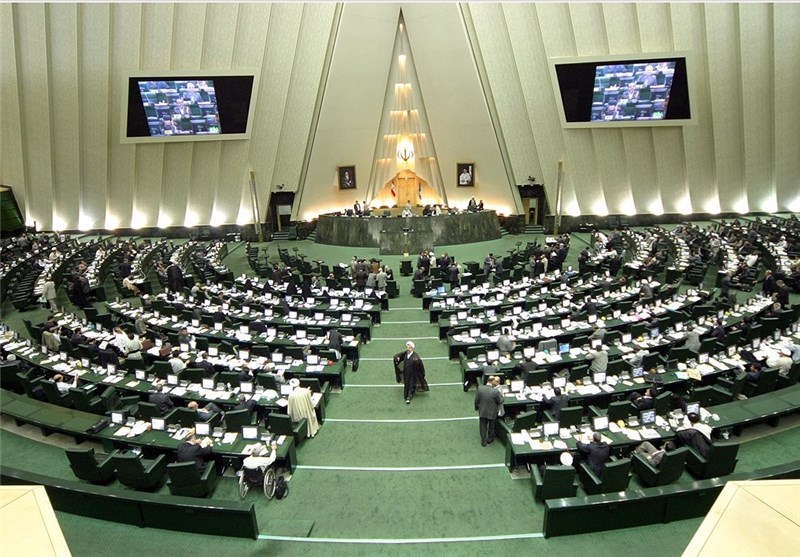 Iranian Lawmakers Hail IRGC Efforts to Provide Security