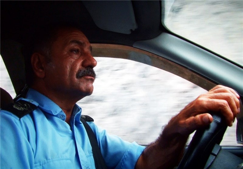 معلم کرمانشاهی سیستم هوشمند تشخیص رانندگان خطرساز اختراع کرد