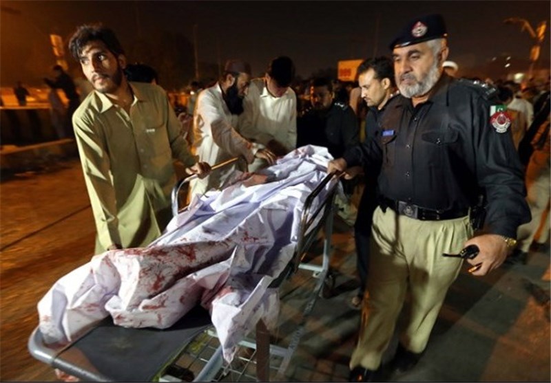 کشته شدن سه افسر پاکستانی براثر انفجار بمب کنارجاده‌ای