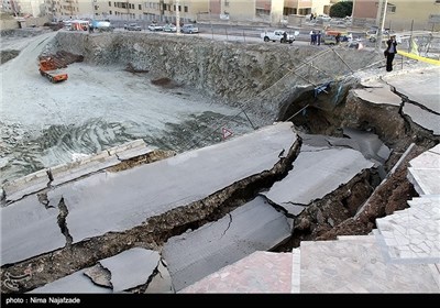 نشست خیابان در مشهد و تخلیه ساکنان منطقه حادثه