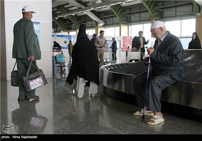 ورود کاروان حجاج به مشهد