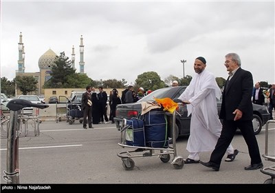 ورود کاروان حجاج به مشهد